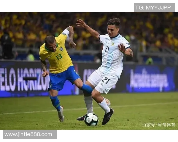 格拉夫与阿贾克的巅峰对决谁能在赛场上笑到最后